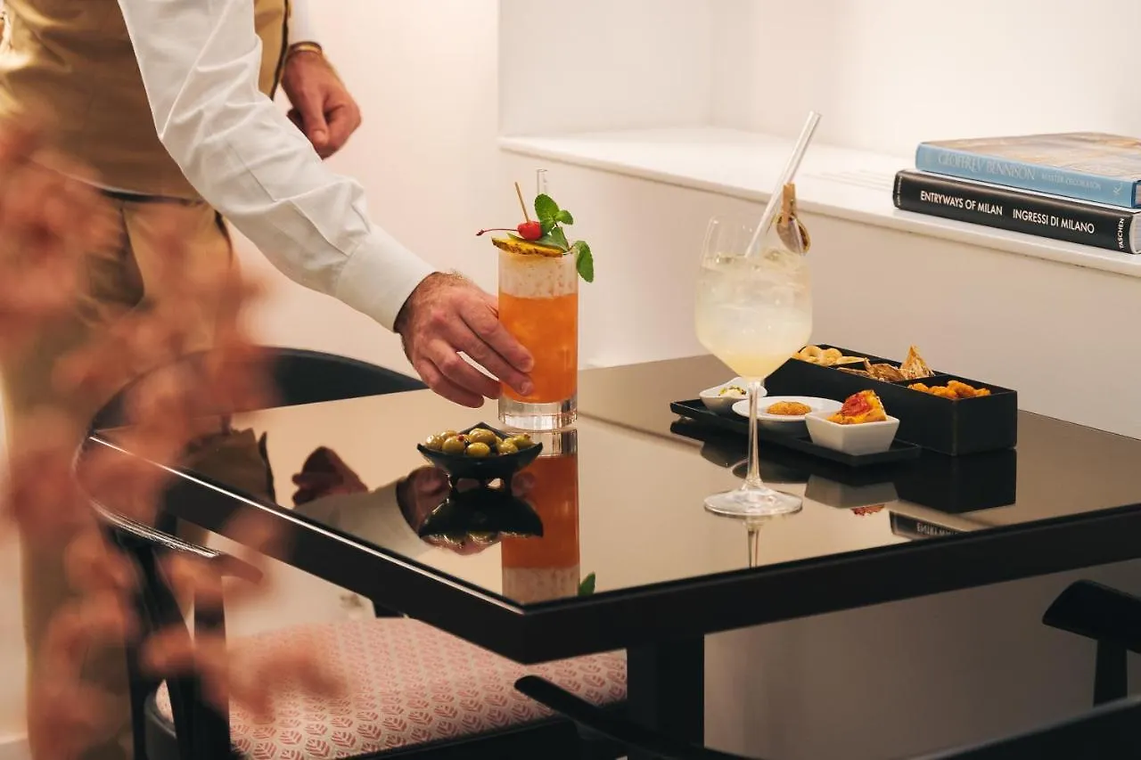 Hotel Morfeo Μιλάνο 4*,  Ιταλία